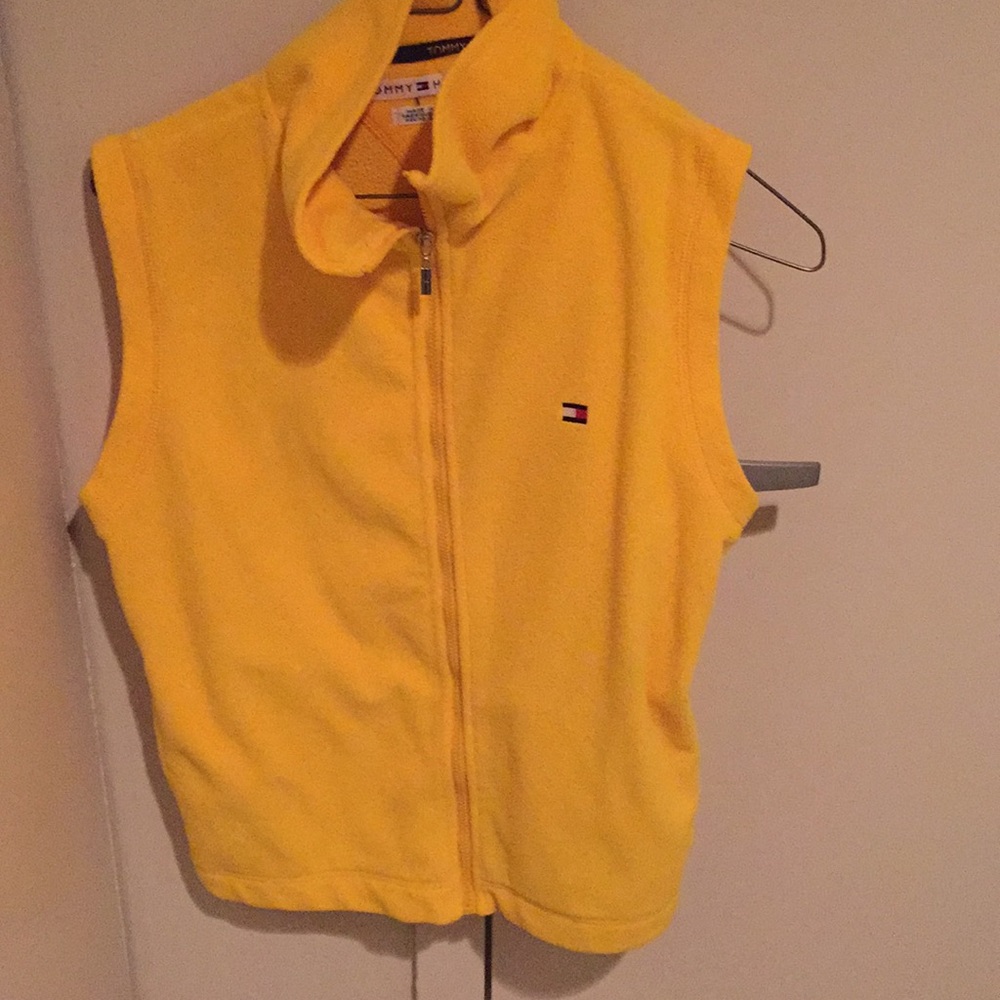 Yellow vest